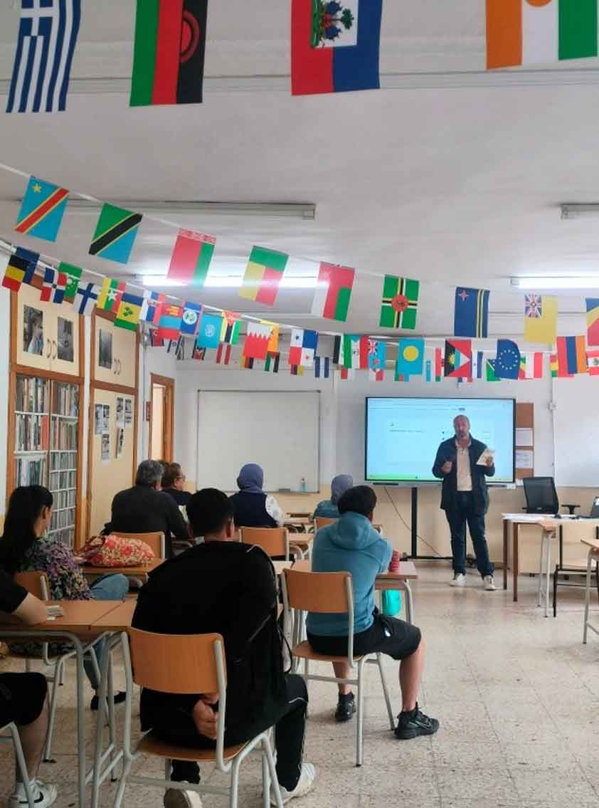Emprendo Extremadura continúa acercándose a la formación y al talento joven